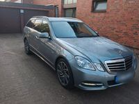Gebraucht Mercedes E200 Avantgarde 184 PS (135 kW) 2011 Grau Kombi