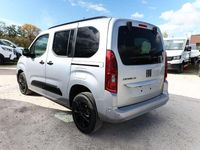 Neu Fiat Doblò 131 PS (96 kW) 2025 Maestro grau metallic Van / Kleinbus