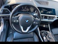 Gebraucht BMW 320 Advantage 190 PS (139 kW) 2019 Weiß Limousine
