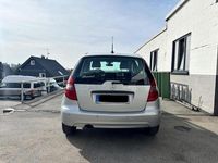 Gebraucht Mercedes A180 116 PS (85 kW) 2011 Silber Van / Kleinbus