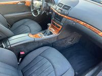 Gebraucht Mercedes E220 170 PS (125 kW) 2006 Blau Kombi