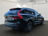 Gebraucht Volvo XC60 Plus 197 PS (144 kW) 2023 Schwarz SUV