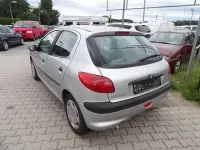 Gebraucht Peugeot 206 75 PS (55 kW) 2001 Grau Kleinwagen