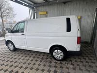 Gebraucht VW T6.1 150 PS (110 kW) 2023 Candyweiß Van