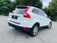 Gebraucht Volvo XC60 Summum 243 PS (178 kW) 2012 Weiß SUV