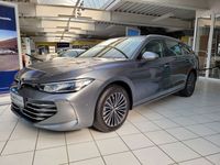 Gebraucht VW Passat Elegance 150 PS (110 kW) 2024 Grau Kombi