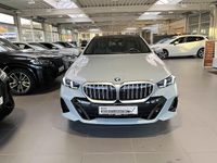 Gebraucht BMW 520 M Sport 197 PS (144 kW) 2025 Grau Kombi