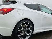 Gebraucht Opel Astra OPC 280 PS (205 kW) 2013 Weiß Limousine
