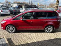 Gebraucht Ford Galaxy Titanium 150 PS (110 kW) 2016 Rot Van / Kleinbus