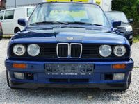 Gebraucht BMW 318 Cabriolet Basis 113 PS (83 kW) 1992 Blau Cabrio