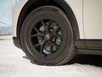 Neu Porsche Cayenne Electric 325 kW (442 PS) 2025 Weiß SUV