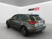 Gebraucht Audi A3 Sport 116 PS (85 kW) 2018 Grau Limousine
