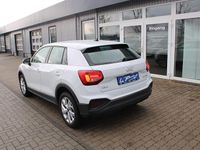 Gebraucht Audi Q2 Basis 110 PS (80 kW) 2022 Weiß metallic SUV