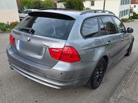 Second-hand BMW 320 177 CP (130 kW) 2009 Gri Break