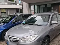 Gebraucht Hyundai Elantra 92 PS (67 kW) 2011 Grau Limousine