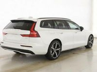 Gebraucht Volvo V60 Plus 197 PS (144 kW) 2024 Crystal white pearl (weiß) Kombi