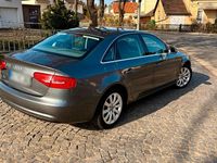 Gebraucht Audi A4 140 PS (102 kW) 2012 Grau Limousine