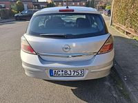 Gebraucht Opel Astra 101 PS (74 kW) 2008 Silber Limousine