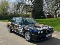 Second-hand BMW 320 Performance 320 CP (235 kW) 1987 Negru
