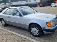 Gebraucht Mercedes 230 136 PS (100 kW) 1991 Silber Coupé