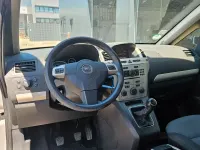 Gebraucht Opel Zafira Edition 140 PS (102 kW) 2008 Silber Van / Kleinbus
