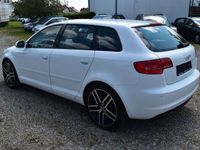 Gebraucht Audi A3 Attraction 102 PS (75 kW) 2010 Weiß Limousine