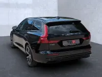 Gebraucht Volvo V60 Plus 197 PS (144 kW) 2025 Onyx black (metallic) Kombi