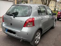Gebraucht Toyota Yaris 87 PS (63 kW) 2005 Grau Kleinwagen