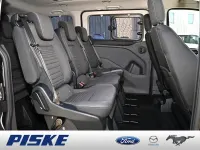 Gebraucht Ford Tourneo Titanium 170 PS (125 kW) 2023 Magnetic grau Van / Kleinbus
