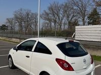 Gebraucht Opel Corsa 69 PS (50 kW) 2013 Weiß Kleinwagen