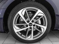 Gebraucht Audi A4 S-Line 204 PS (150 kW) 2024 Blau Kombi