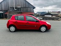 Gebraucht Renault Clio II Expression 75 PS (55 kW) 2009 Rot Kleinwagen