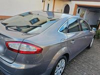 Gebraucht Ford Mondeo 163 PS (119 kW) 2010 Grau Limousine