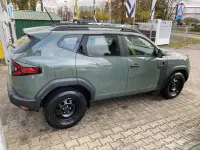 Usata Dacia Duster Essentiel 101 CV (74 kW) 2025 Verde Berlina