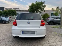 Gebraucht BMW 116 122 PS (89 kW) 2011 Weiß Kleinwagen