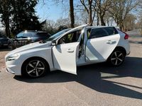 Gebraucht Volvo V40 R-Design 150 PS (110 kW) 2017 Weiß Limousine