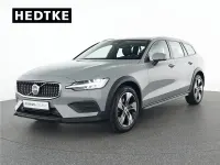 Second-hand Volvo V60 CC Plus 197 CP (144 kW) 2024 Gri Break