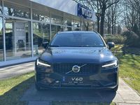 Gebraucht Volvo V60 Plus 455 PS (334 kW) 2025 Denim blaumetallic Kombi