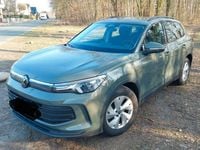 Second-hand VW Tiguan 131 CP (96 kW) 2024 Verde SUV