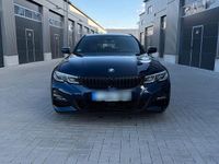 Gebraucht BMW 330e M Sport 292 PS (214 kW) 2021 Blau Kombi
