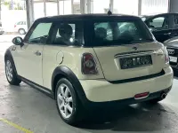 Używany Mini Cooper 120 KM (88 kW) 2009 Biały Hatchback