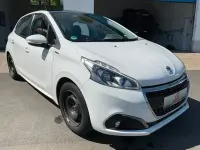 Gebraucht Peugeot 208 Signature Sky 83 PS (61 kW) 2019 Weiß Kleinwagen