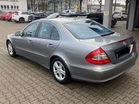 Gebraucht Mercedes E220 170 PS (125 kW) 2009 Grau Limousine