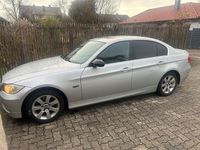 Gebraucht BMW 325 218 PS (160 kW) 2005 Grau Limousine