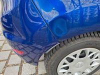 Gebraucht Ford Fiesta SYNC Edition 80 PS (58 kW) 2016 Blau Limousine