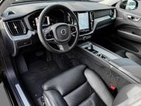 Gebraucht Volvo XC60 Plus 197 PS (144 kW) 2023 Schwarz SUV