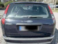 Gebraucht Ford Focus Titanium 145 PS (106 kW) 2006 Blau Kombi
