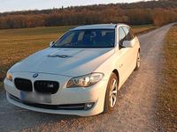 Gebraucht BMW 530 Comfort Edition 258 PS (189 kW) 2012 Weiß Kombi