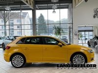 Gebraucht Audi A3 Sport 204 PS (150 kW) 2018 Vegasgelb Limousine