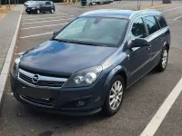 Gebraucht Opel Astra Edition 116 PS (85 kW) 2010 Grau Limousine